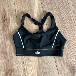 Alo Yoga sports bra